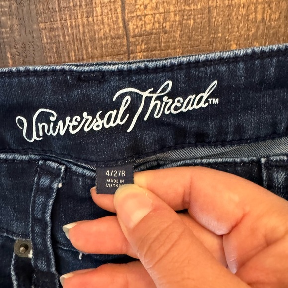Universal thread denim - Picture 2 of 3
